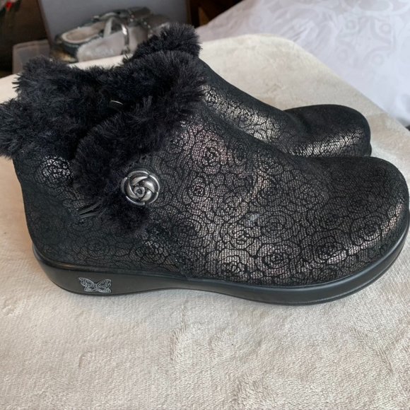 Alegria Shoes - Alegria Meri Florette Water Resistant Boots